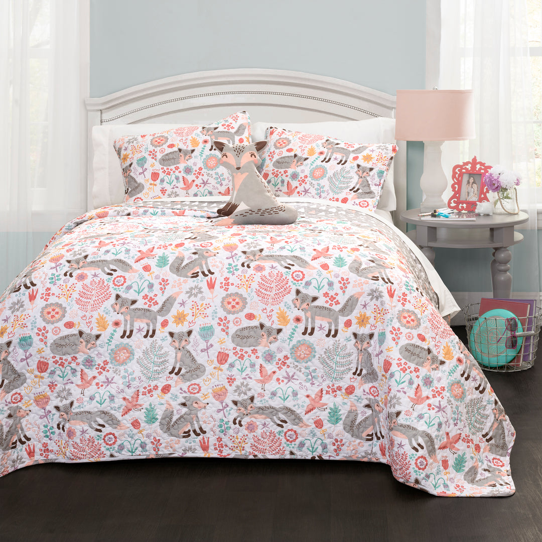Youth & Teen Comforter & Quilt Sets