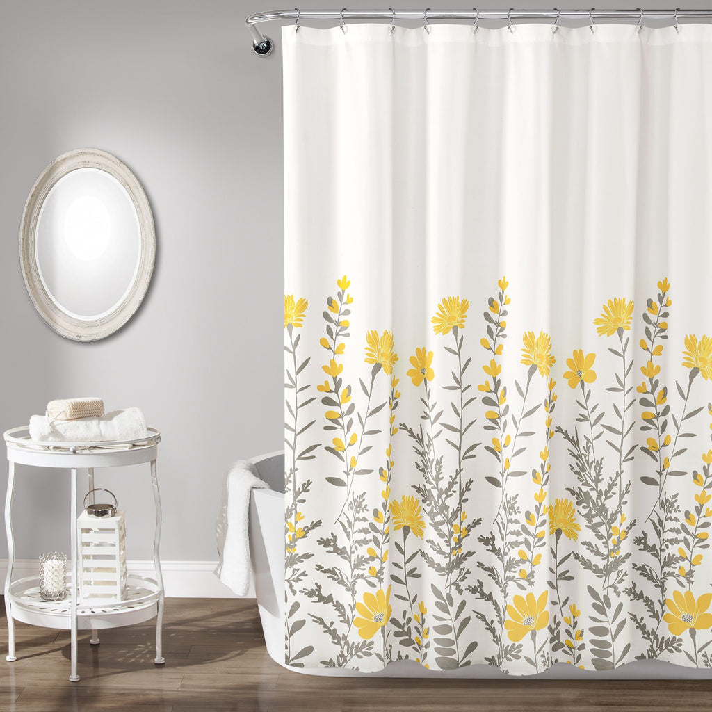Brighten Your Bathroom with These 5 Shower Curtain Ideas