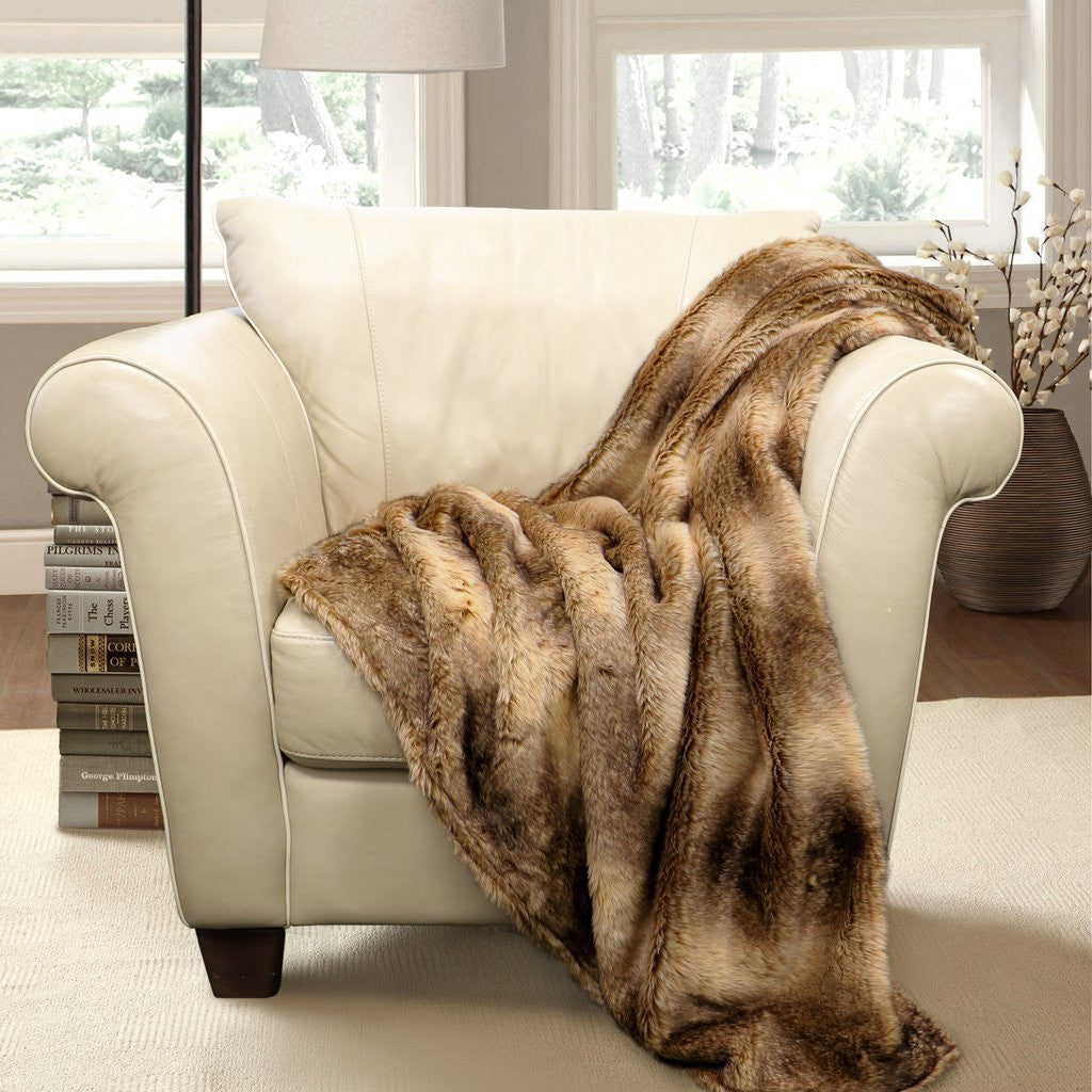 Top 5 Reasons To Love Throws & Blankets