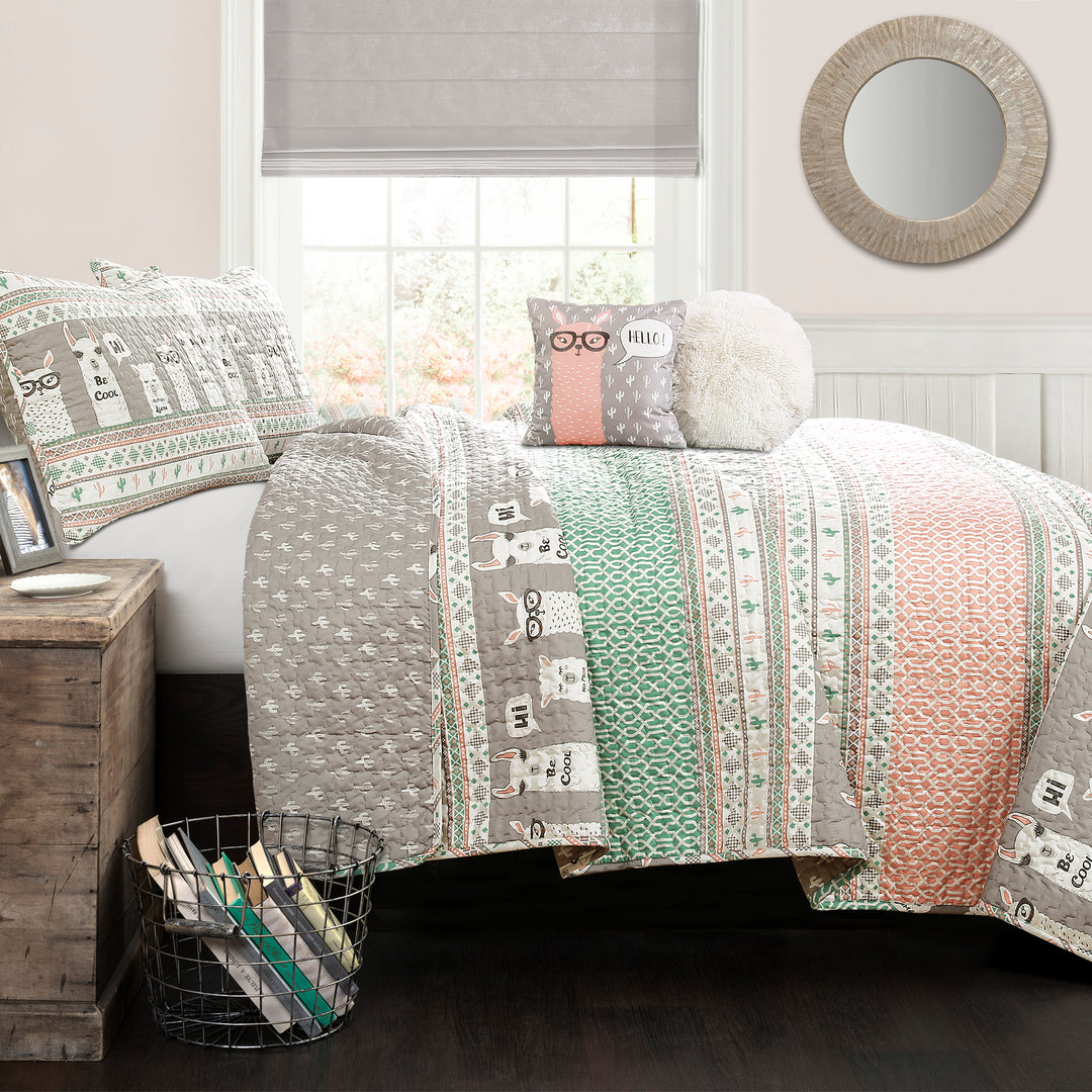 Kids' Quilt Set Giveaway