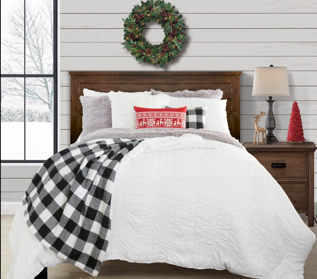 Cozy Holiday Curated Collection