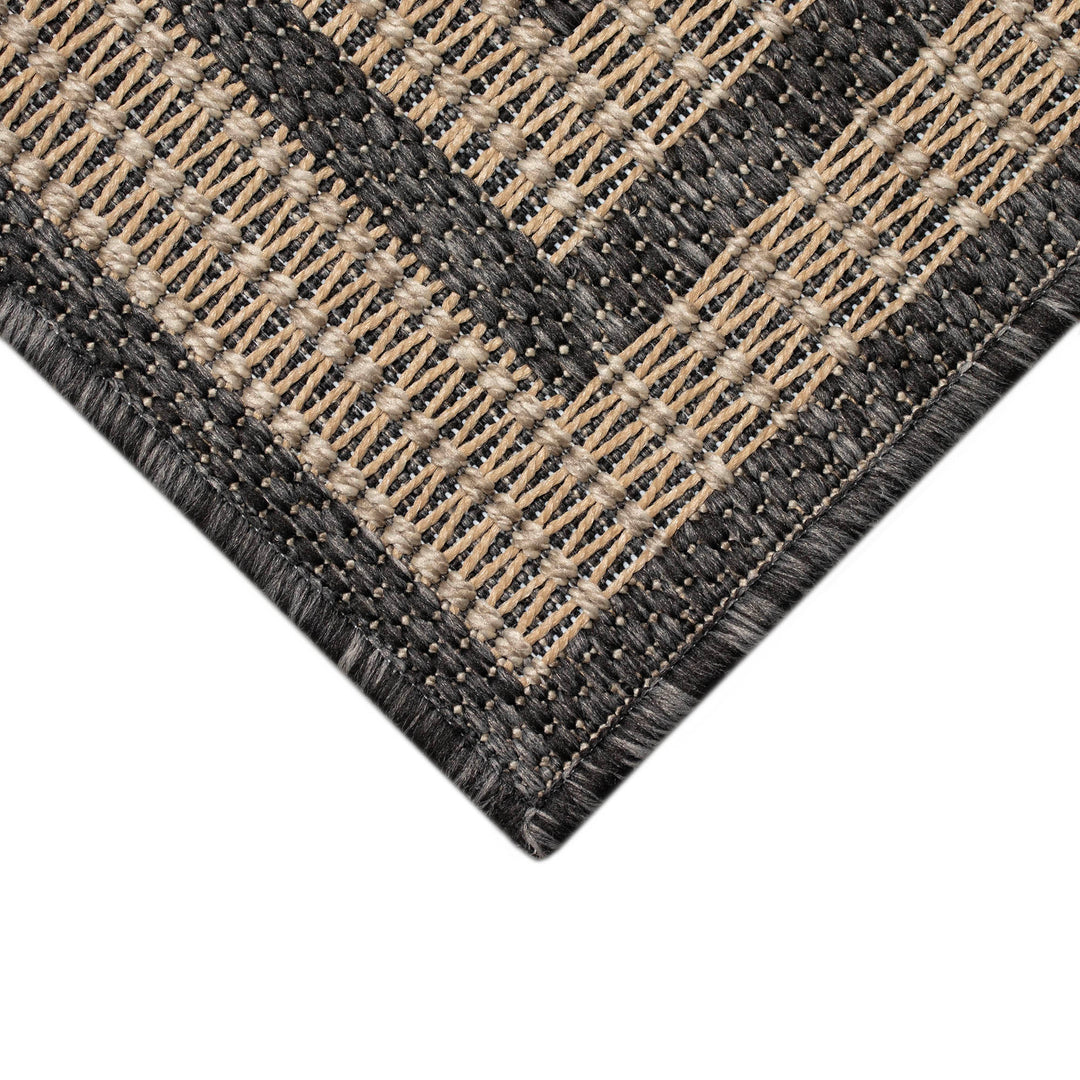 Taupe | 1'11" x 7'6"