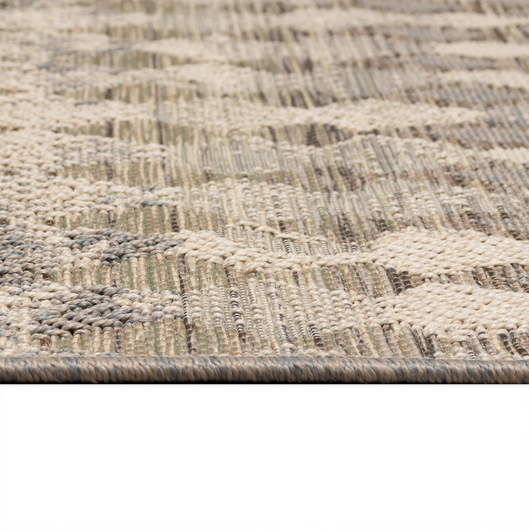 Neutral | 1'11" x 7'6"