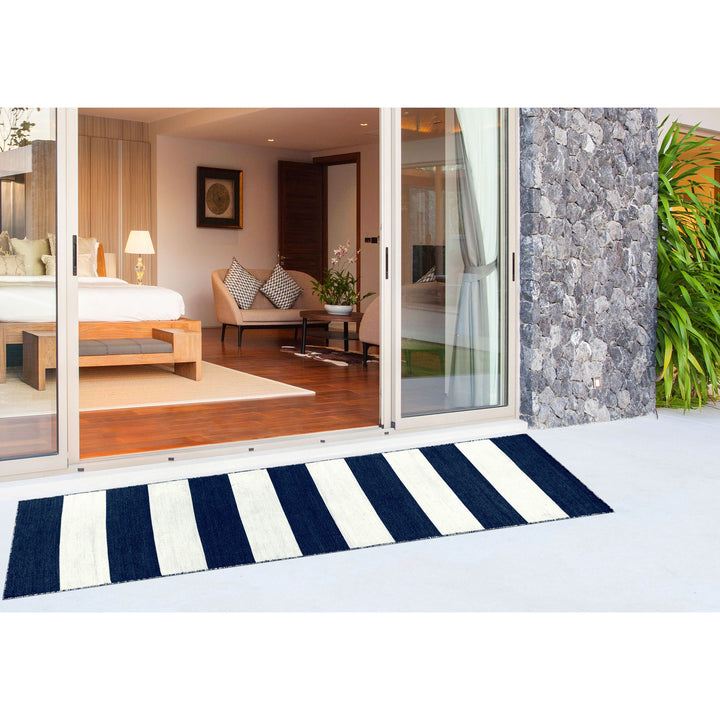 Navy | 2' x 8'
