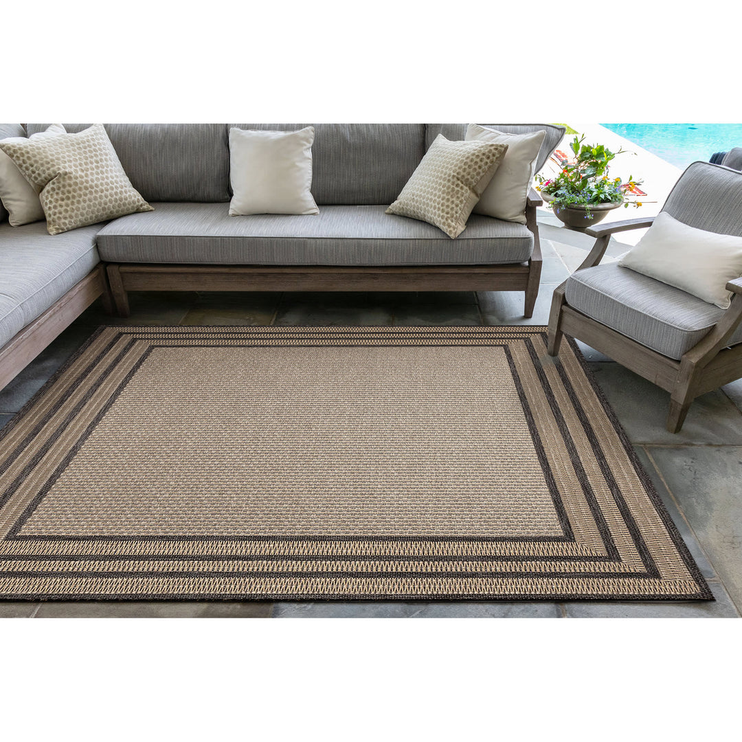 Taupe | 7'10" Square