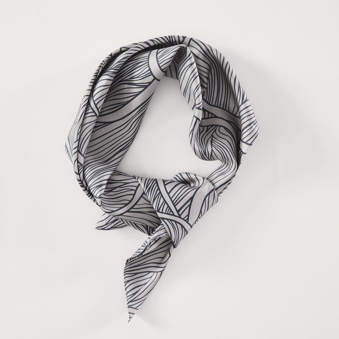 Navy/Neutral | 26" x 26"