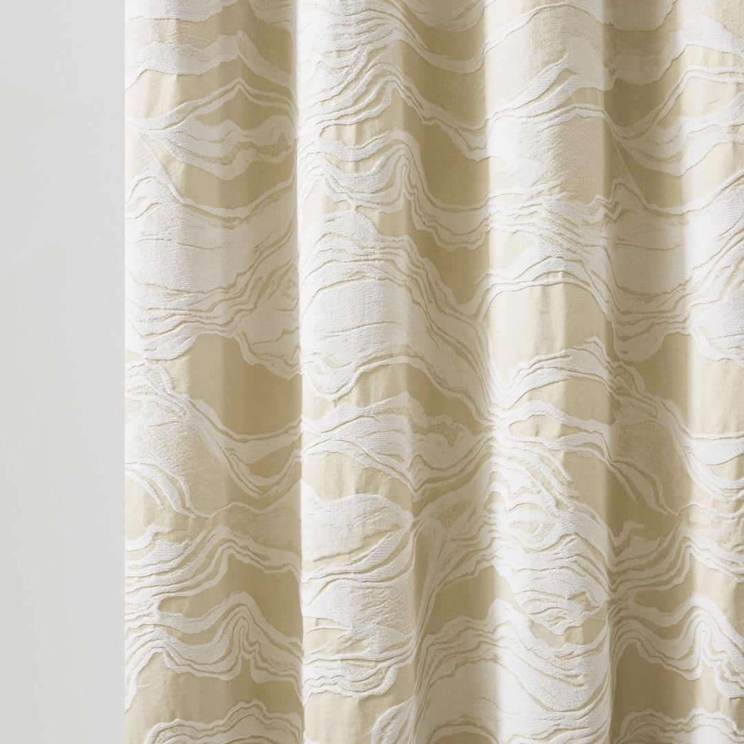 Cream/White | 72" x 72"