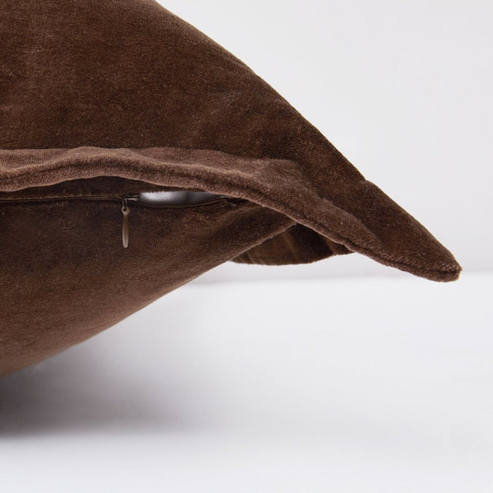 Brown | 26"H x 26"W + 1.5" Flange