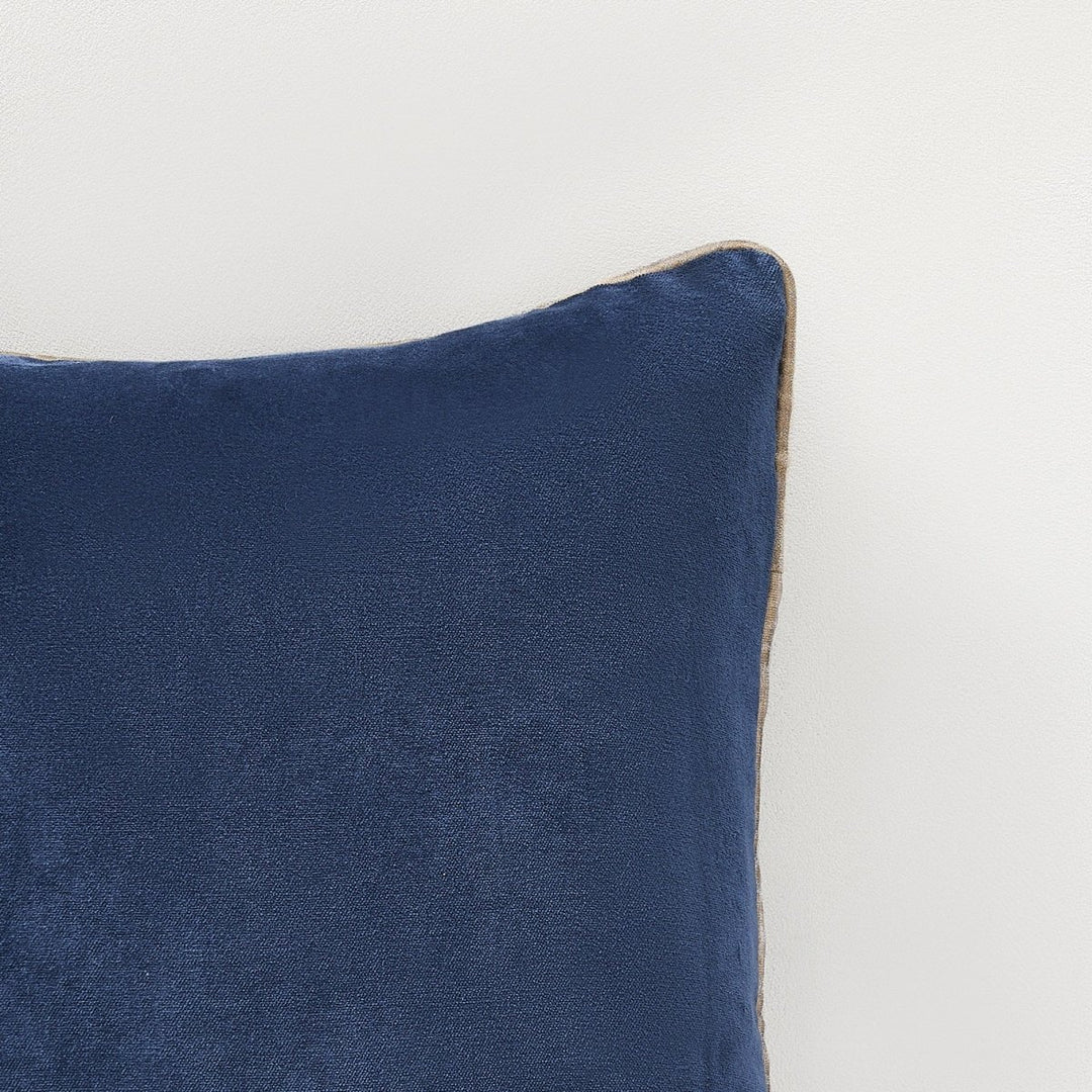 Navy | 20" W x 20" L