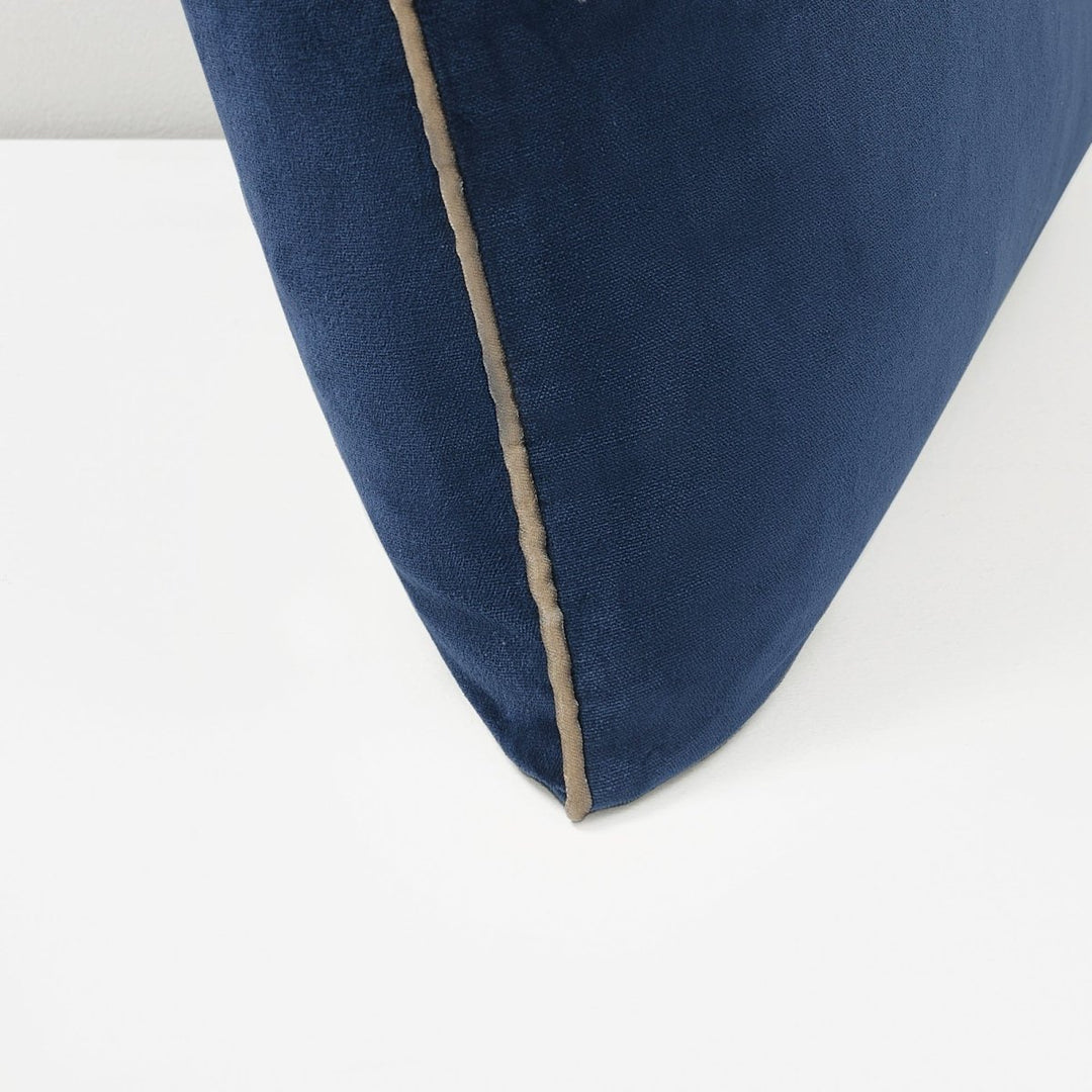 Navy | 20" W x 20" L