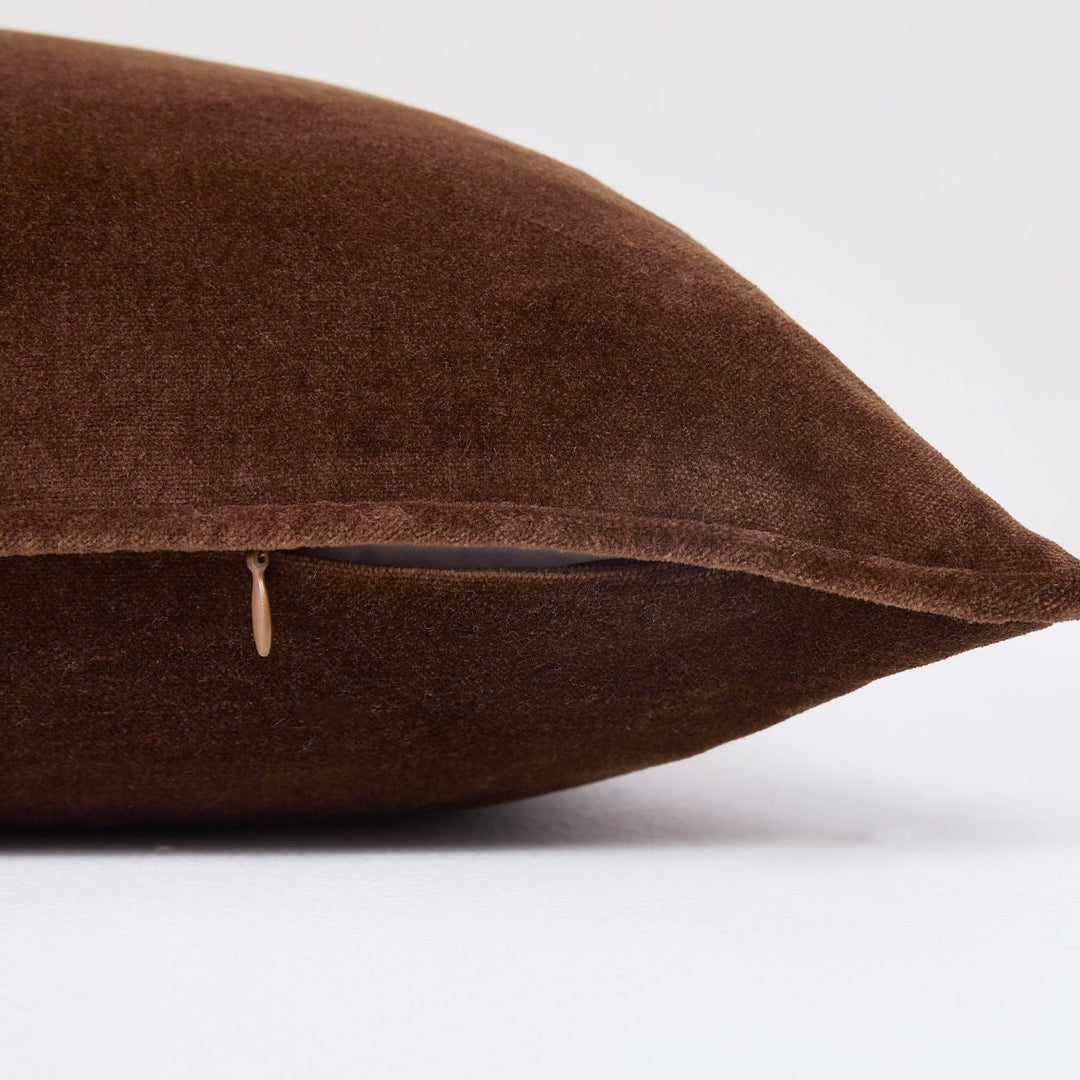 Brown | 22" W x 22" L