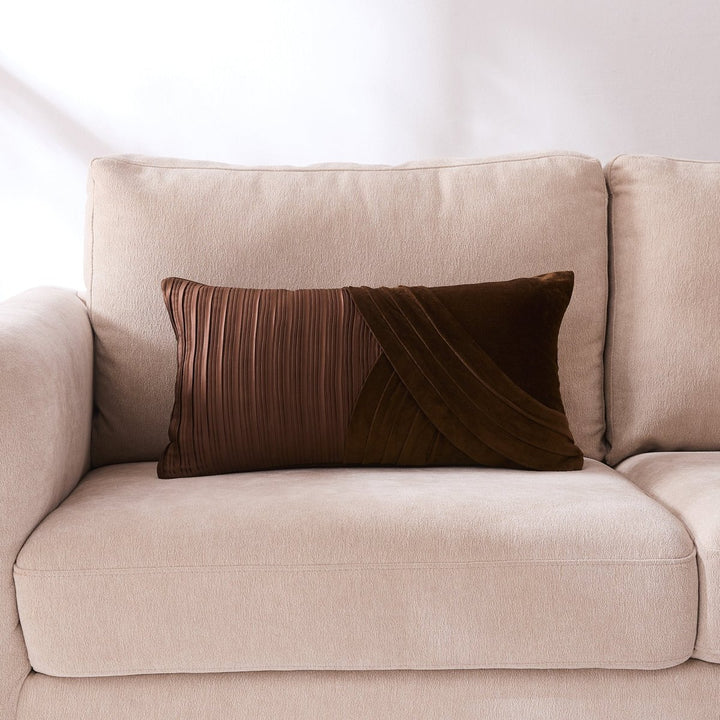 Brown | 12" H x 22" W