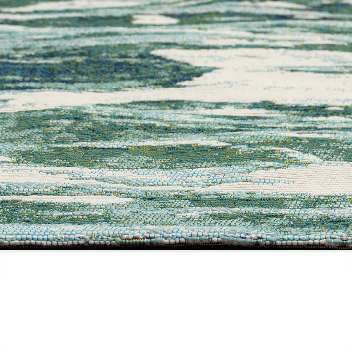 Sea | 8'10" x 11'9"