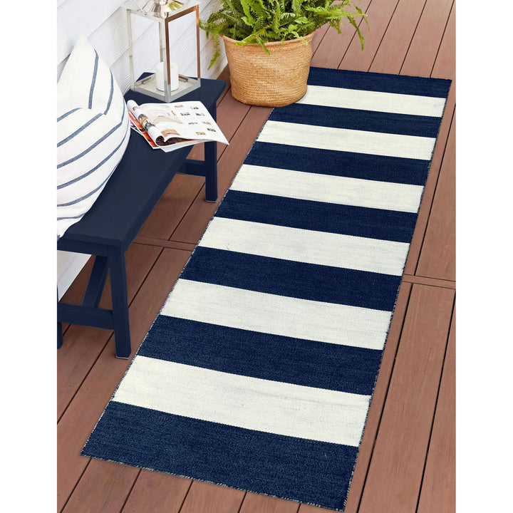 Navy | 2' x 8'
