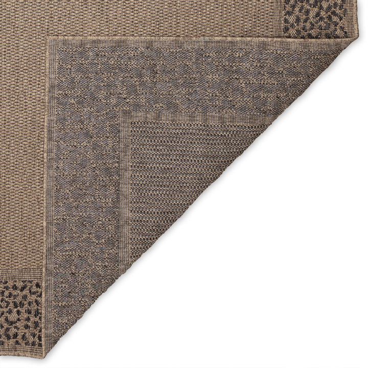 Taupe | 7'10" Square