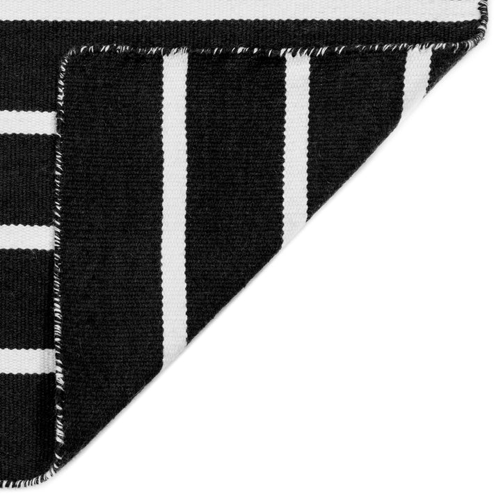 Black | 8' Square