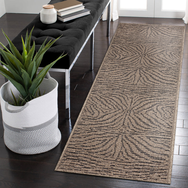 Taupe | 1'11" x 7'6"