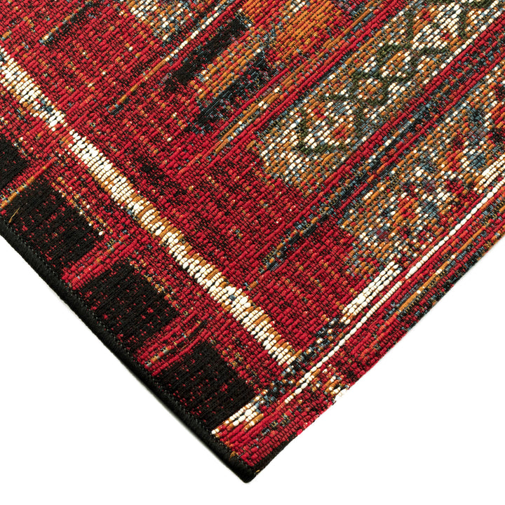 Red | 2'5" x 3'11"