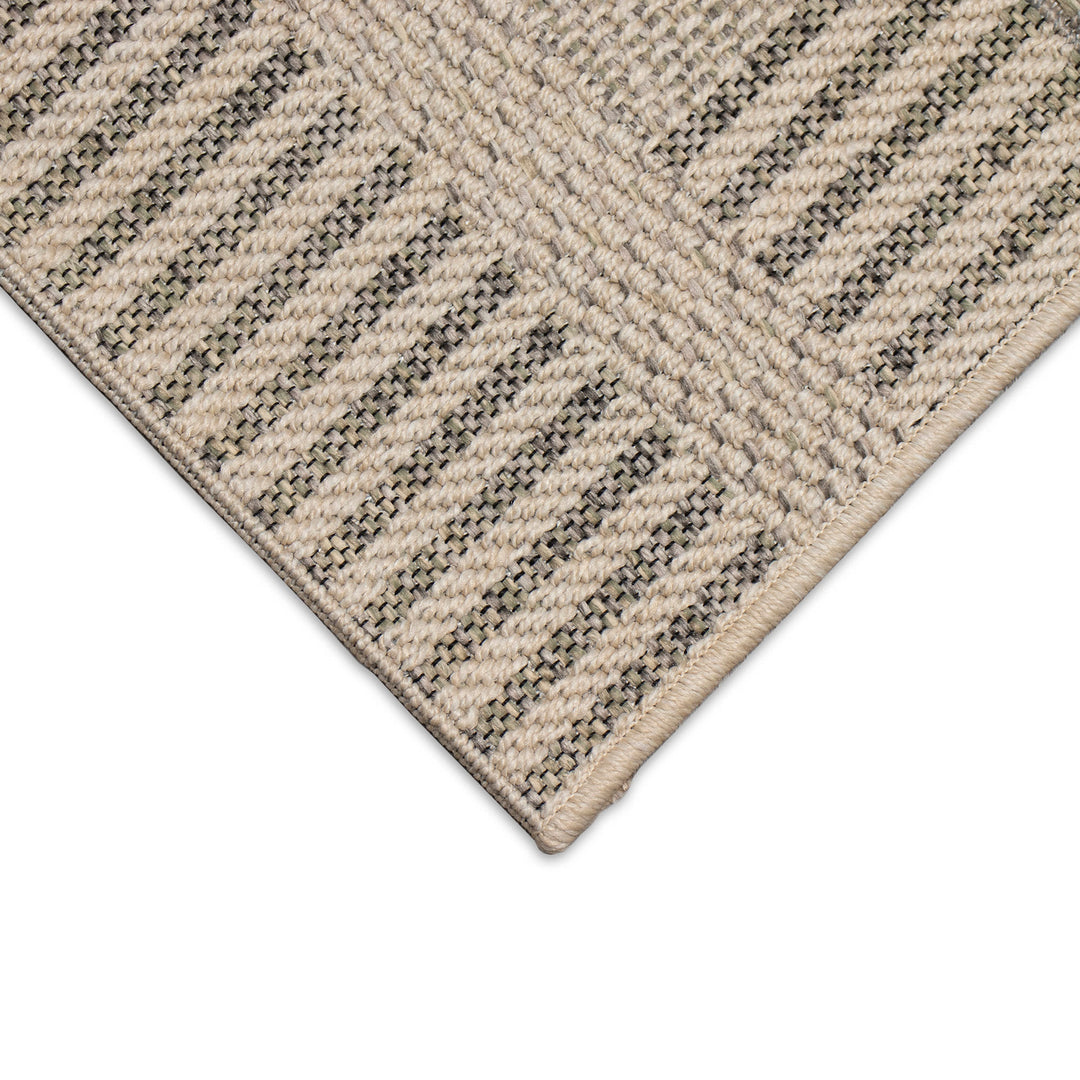 Neutral | 3'3" x 4'11"