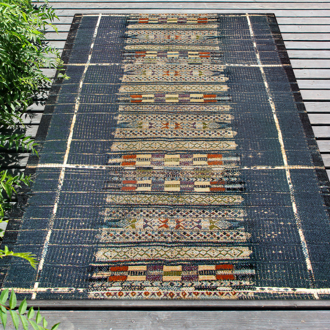 Navy | 8'10" x 11'9"