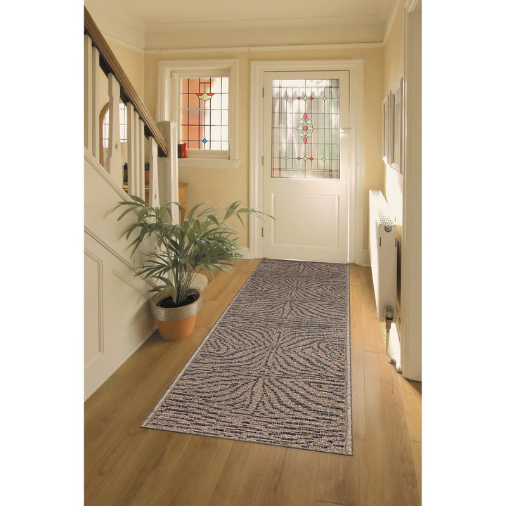 Taupe | 1'11" x 7'6"