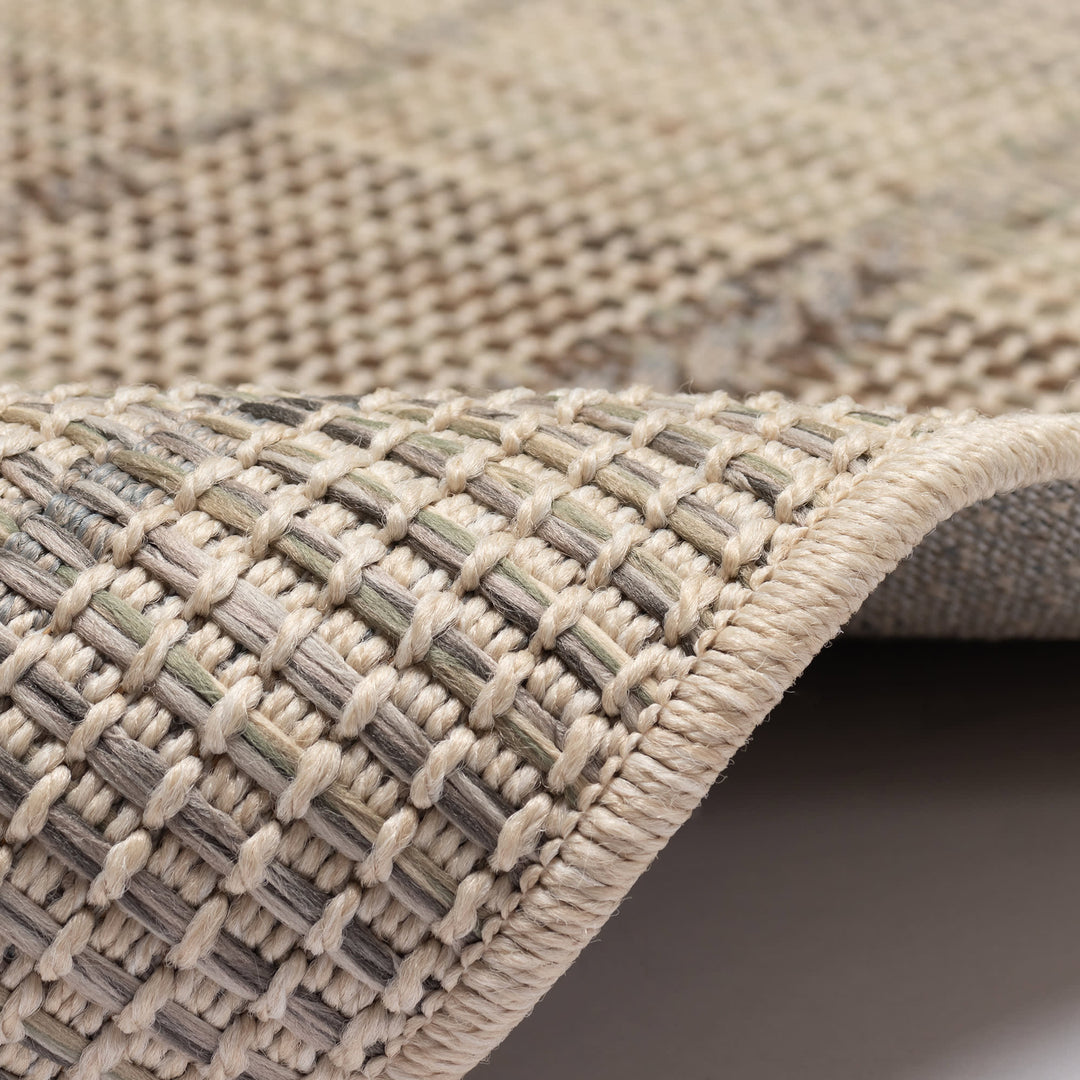 Neutral | 1'11" x 7'6"