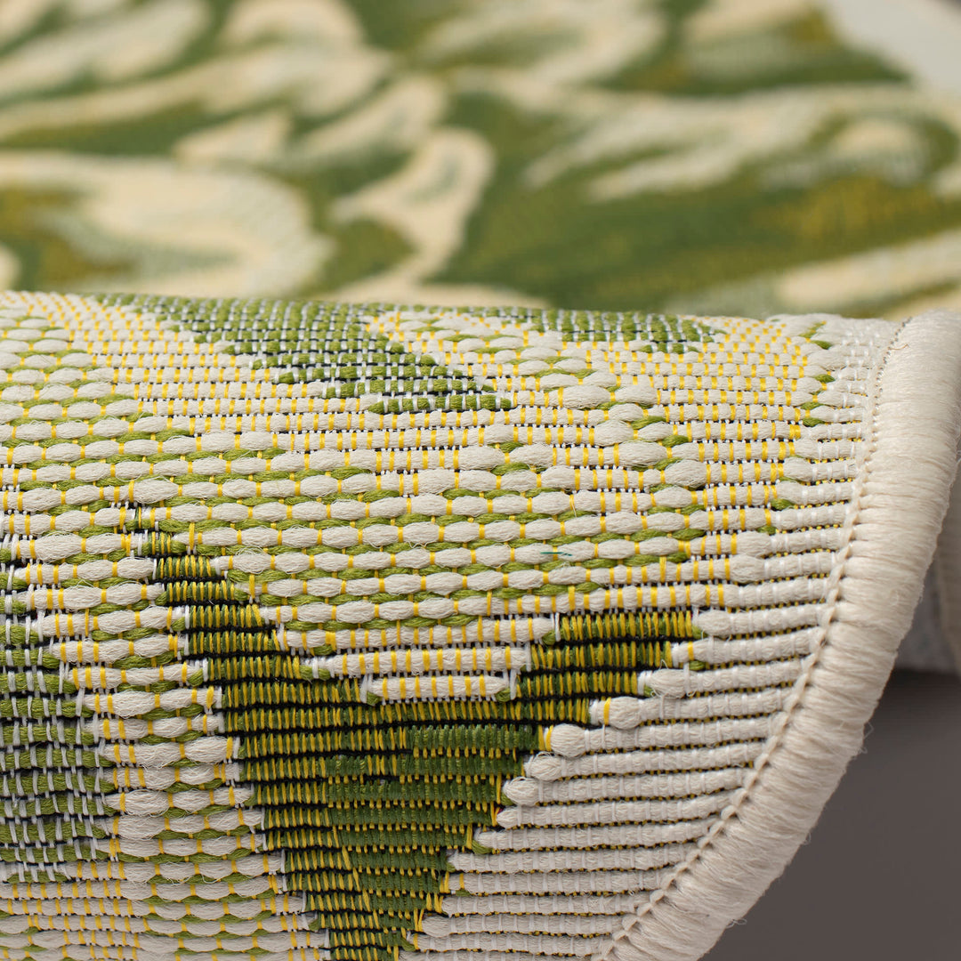 Green | 3'3" x 2'1" 1/2 Round