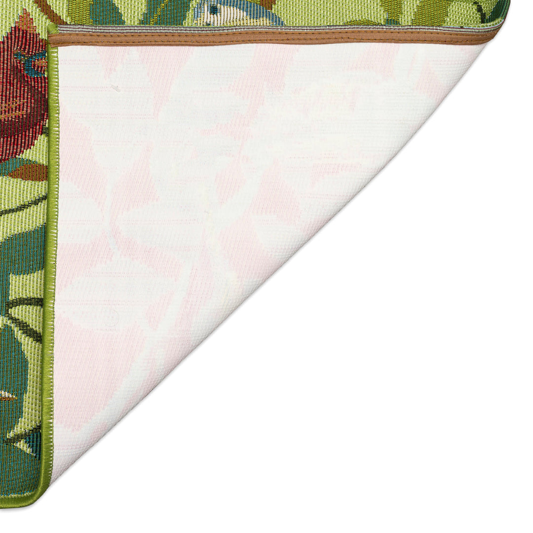 Green | 2'5" x 3'11"