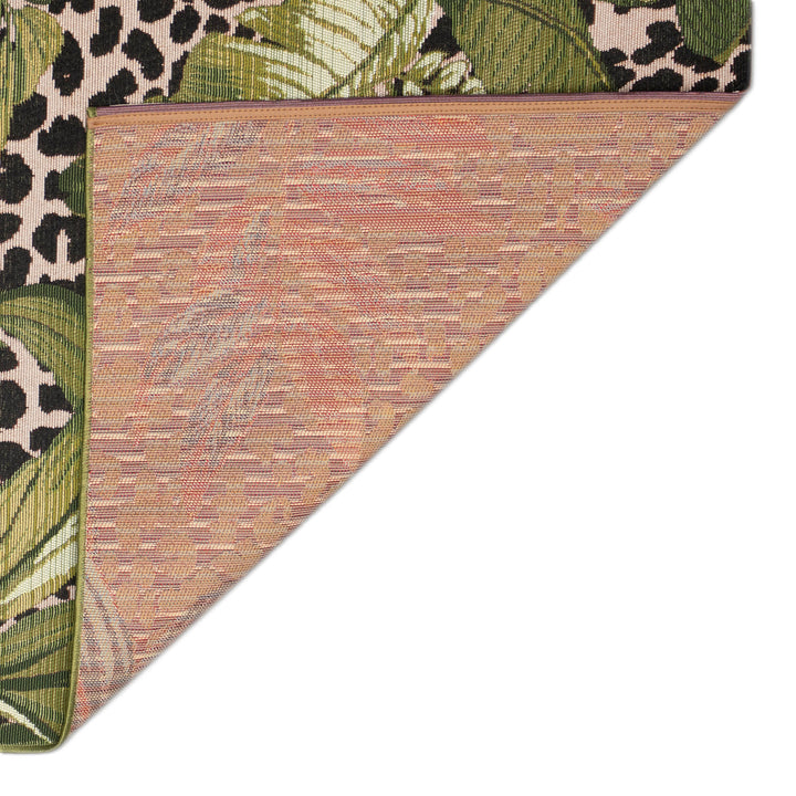 Green | 1'11" x 7'6"