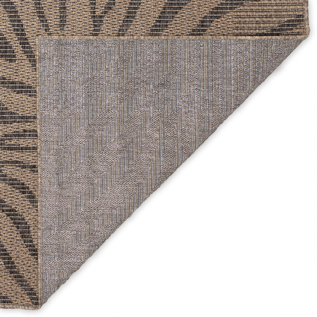 Taupe | 1'11" x 7'6"