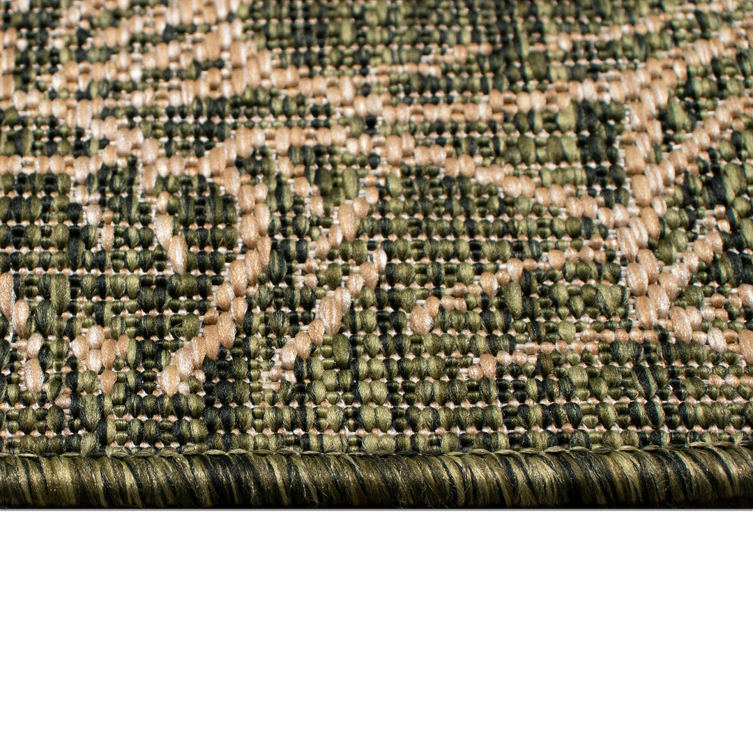Green | 1'11" x 7'6"