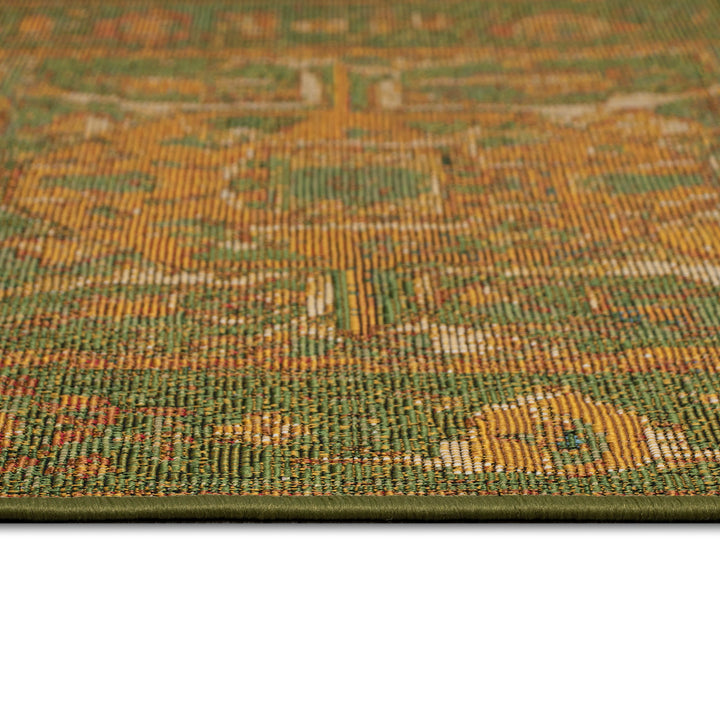 Green | 2'5" x 3'11"