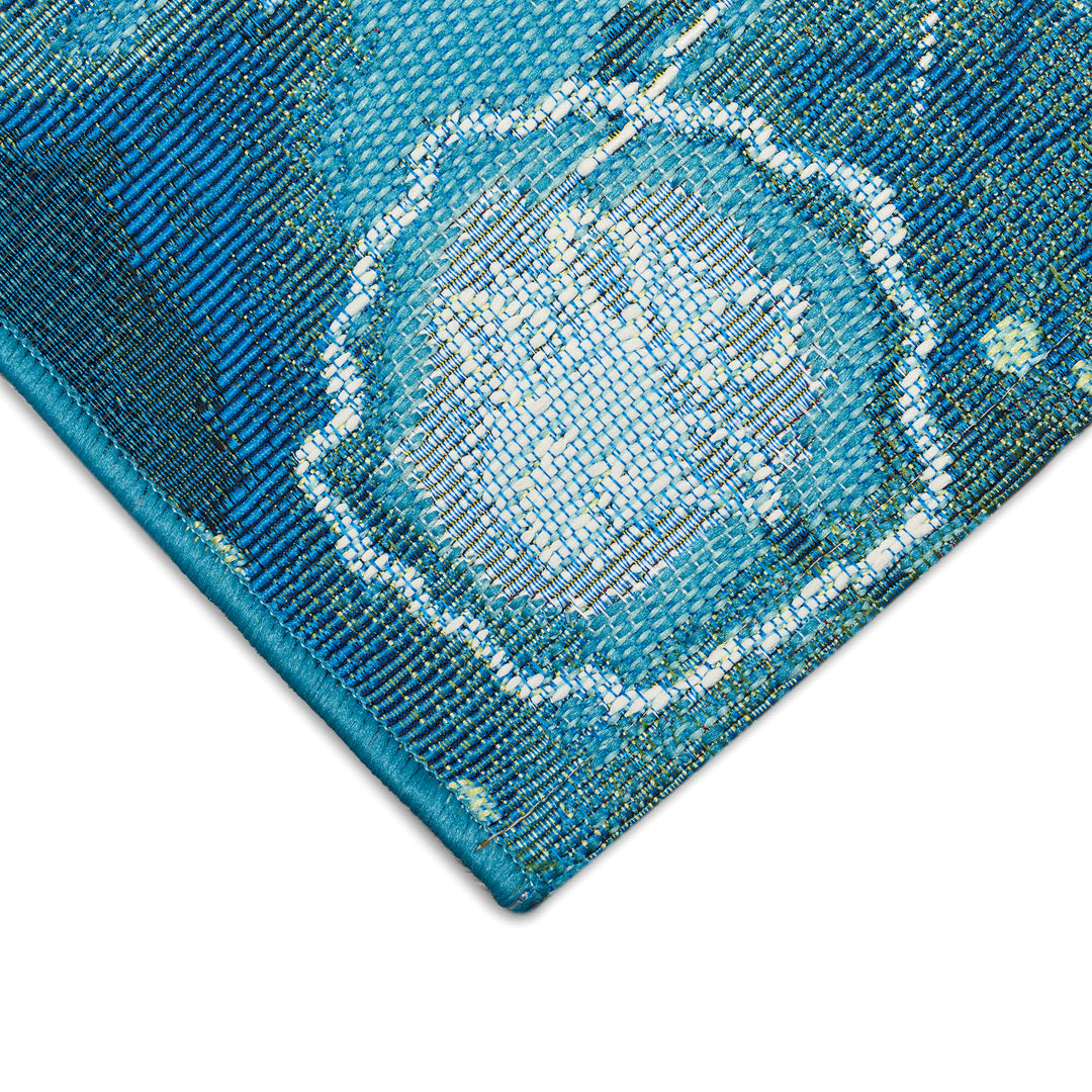 Blue | 2'5" x 3'11"