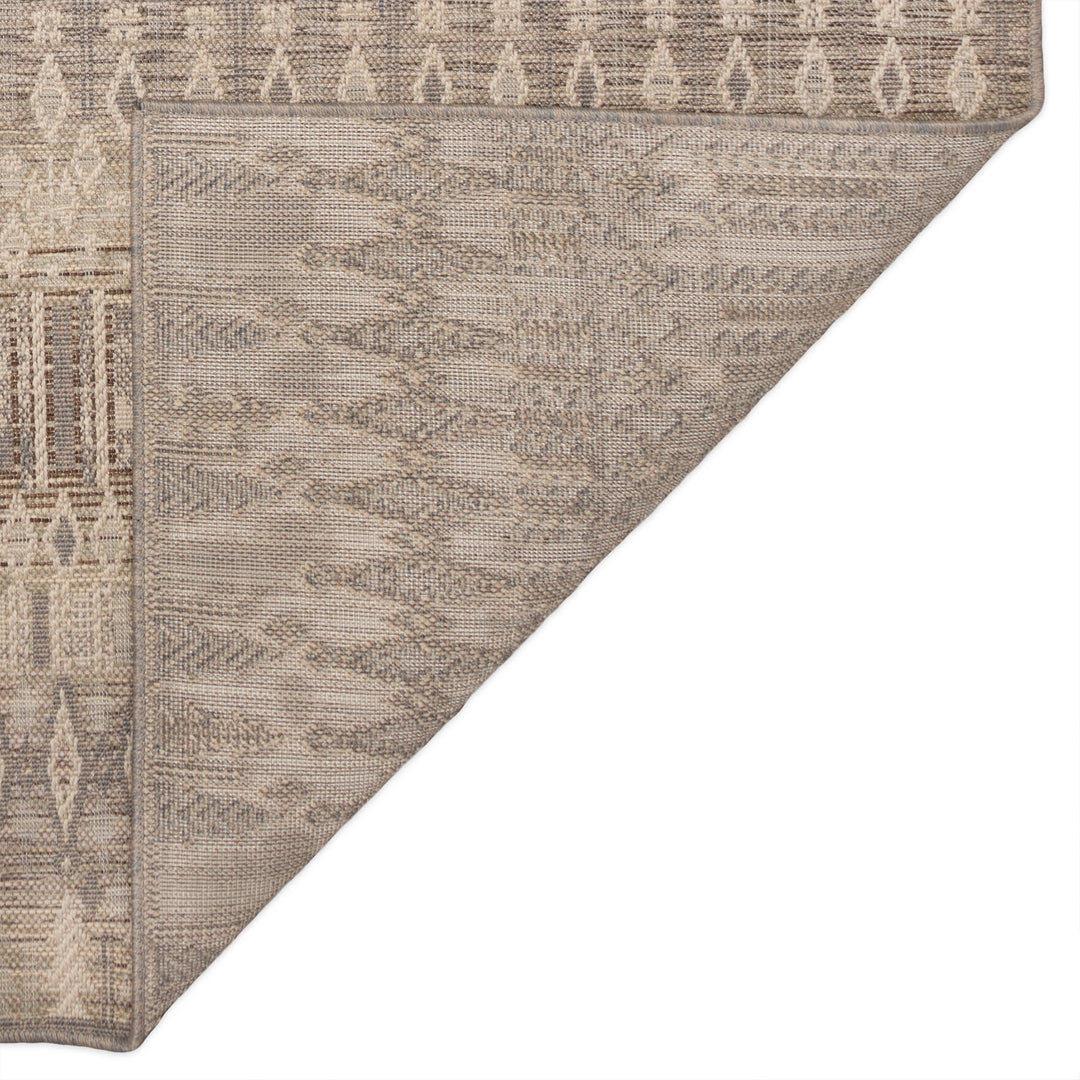 Neutral | 6'6" x 9'4"