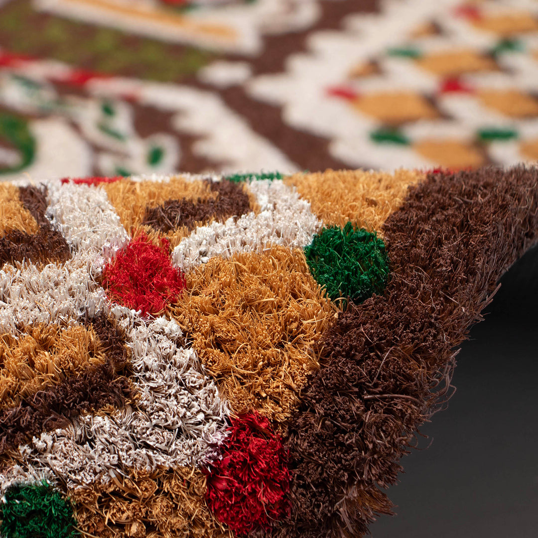 Chocolate | 1'6" x 2'6"