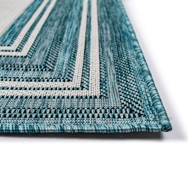 Aqua | 1'11" x 7'6"