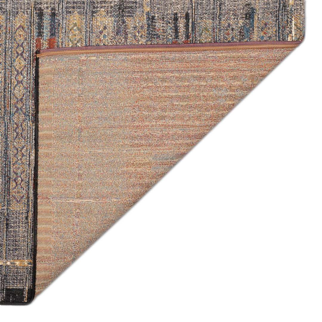 Black | 4'10" x 7'6"