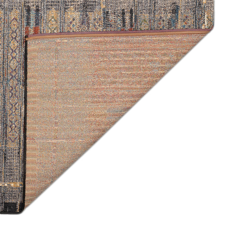 Black | 4'10" x 7'6"