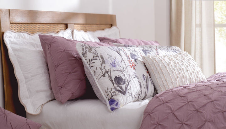 Bedding Bundle: Adalia Quilt + Ravello Pintuck Comforter