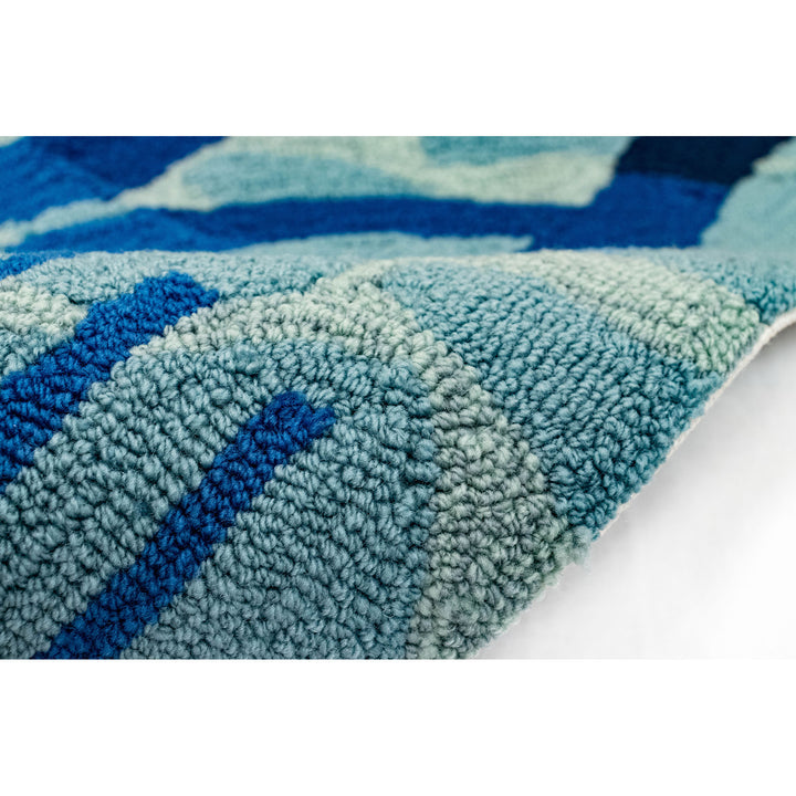 Water | 1'8" x 2'6"