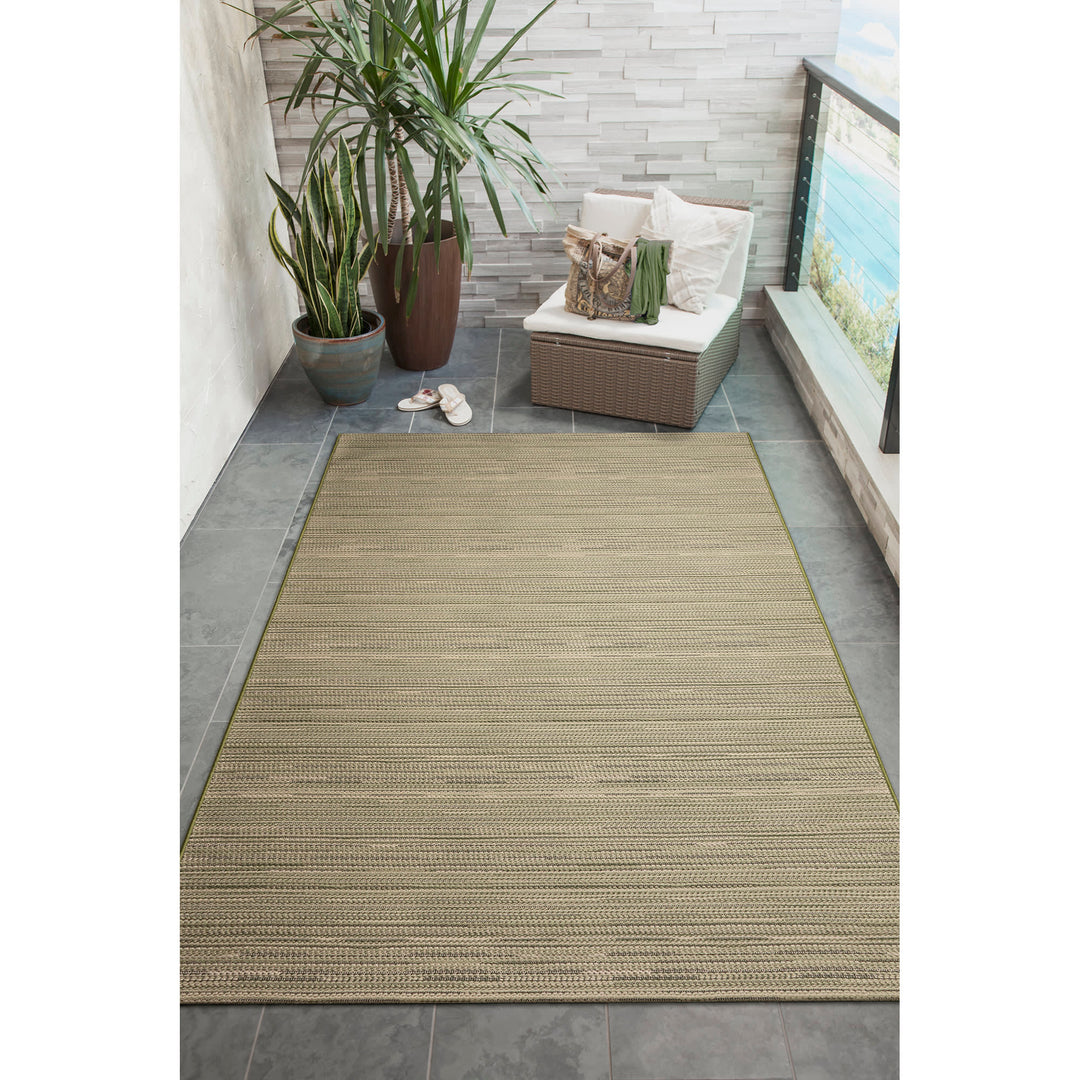 Green | 2'5" x 3'11"