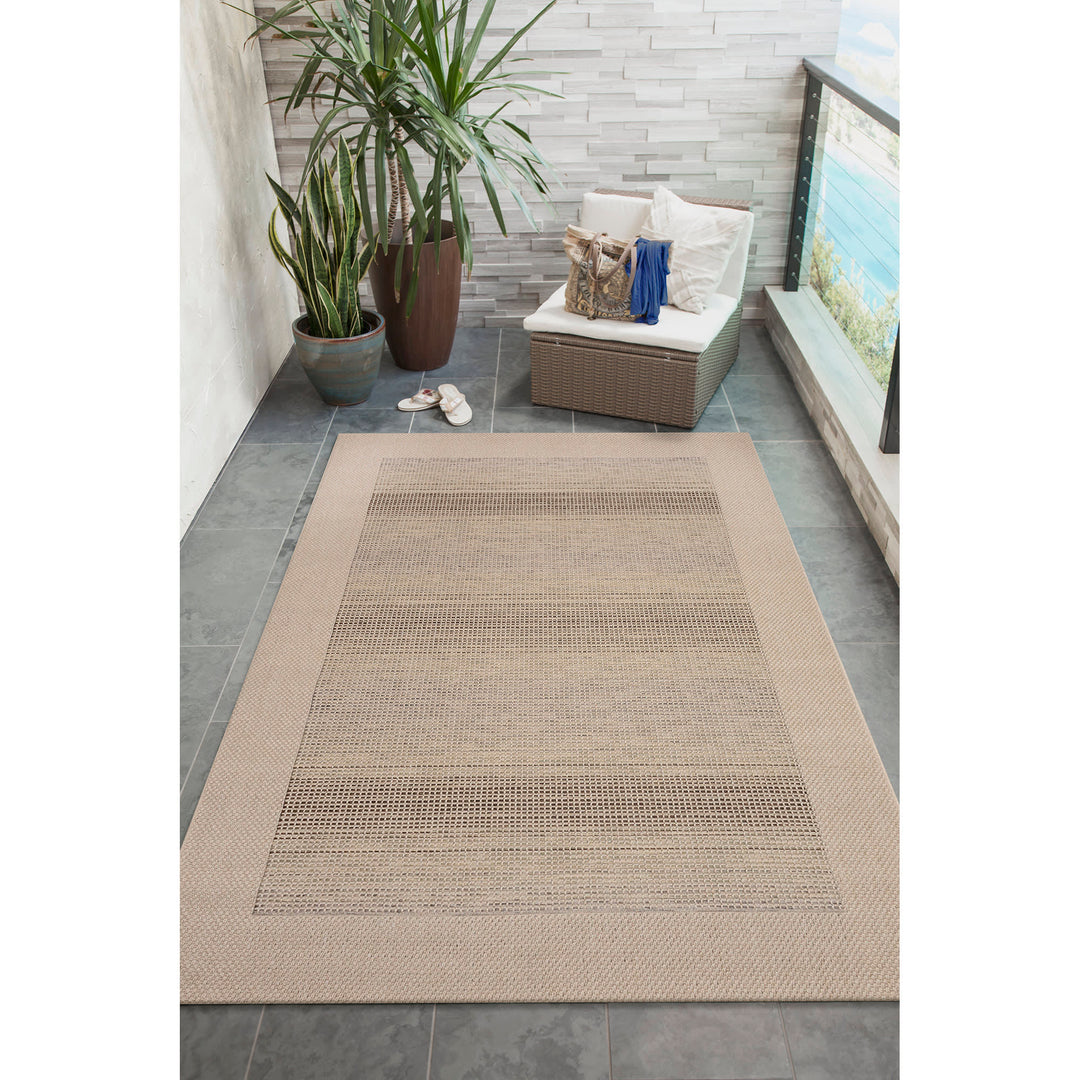 Neutral | 7'10" x 9'10"