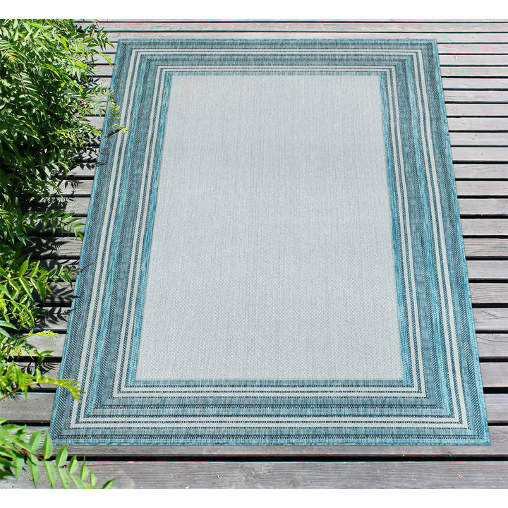 Aqua | 7'10" x 9'10"