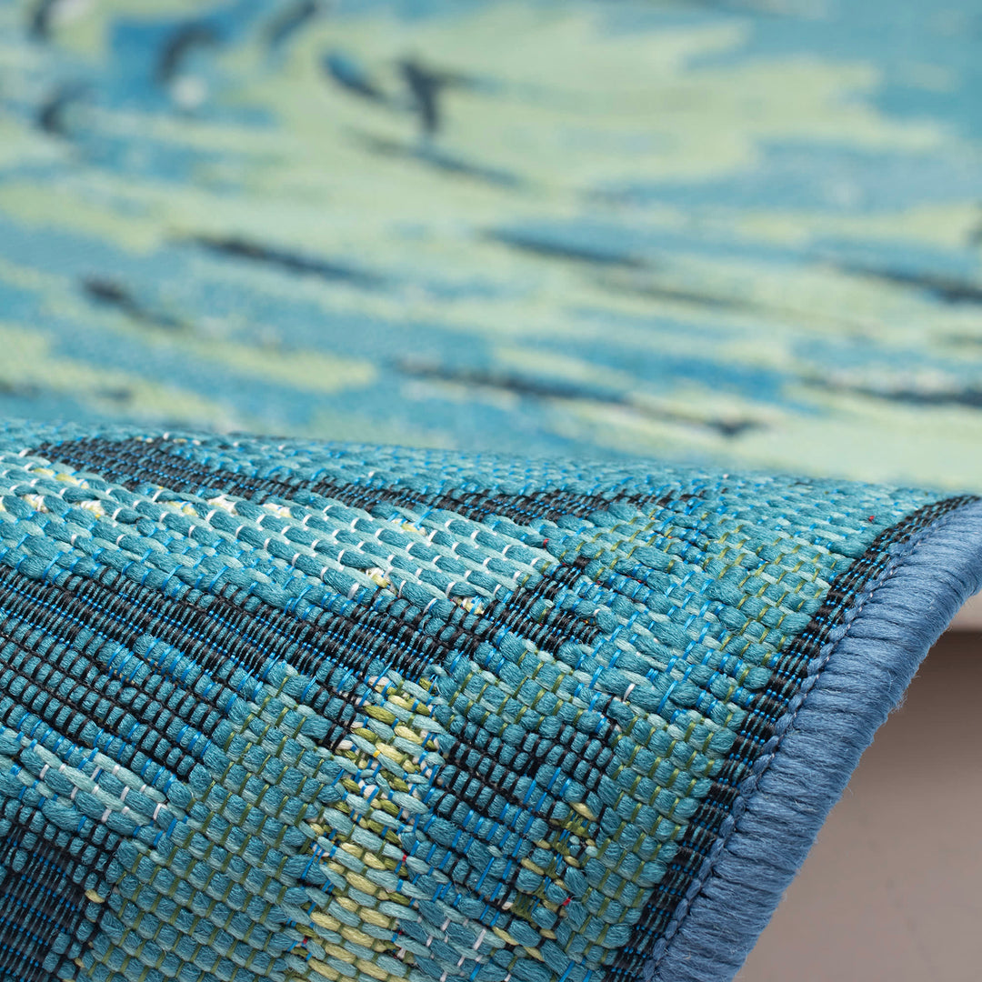 Blue | 2'5" x 3'11"