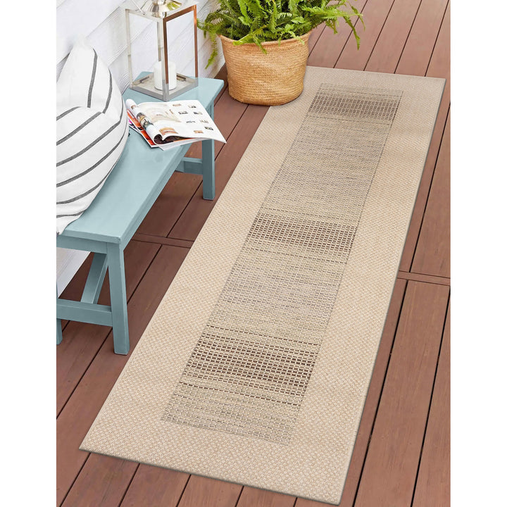 Neutral | 1'11" x 7'6"