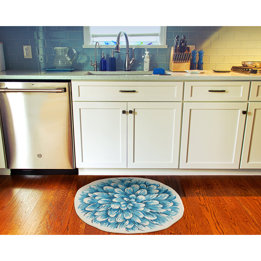 Blue | 3'3" x 3'3"