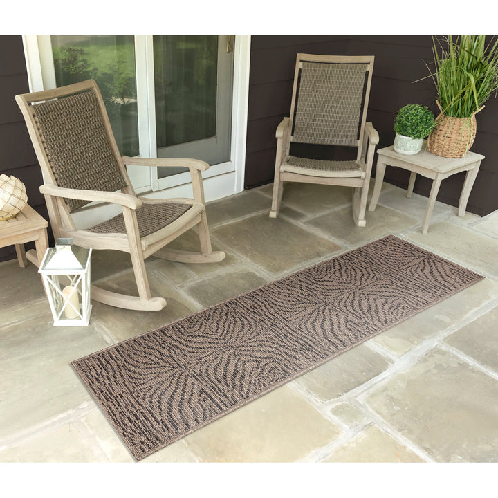Taupe | 1'11" x 7'6"