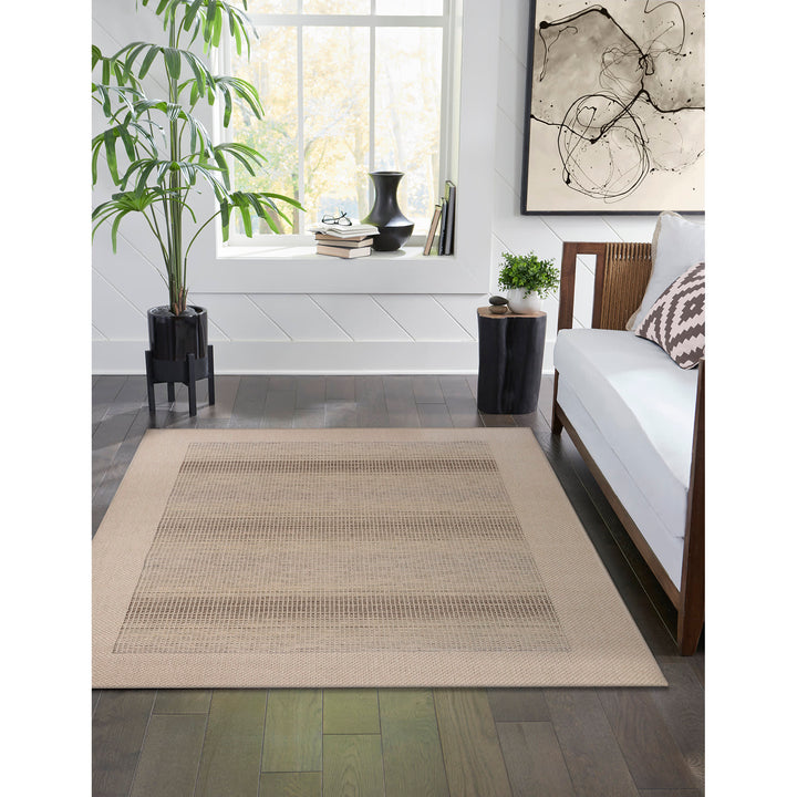 Neutral | 7'10" x 9'10"