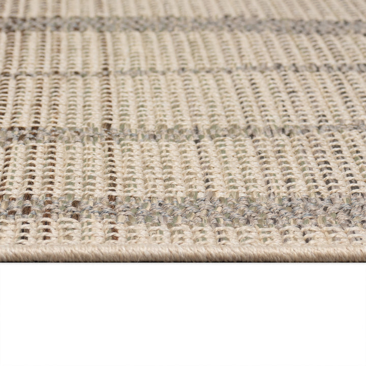 Neutral | 1'11" x 7'6"
