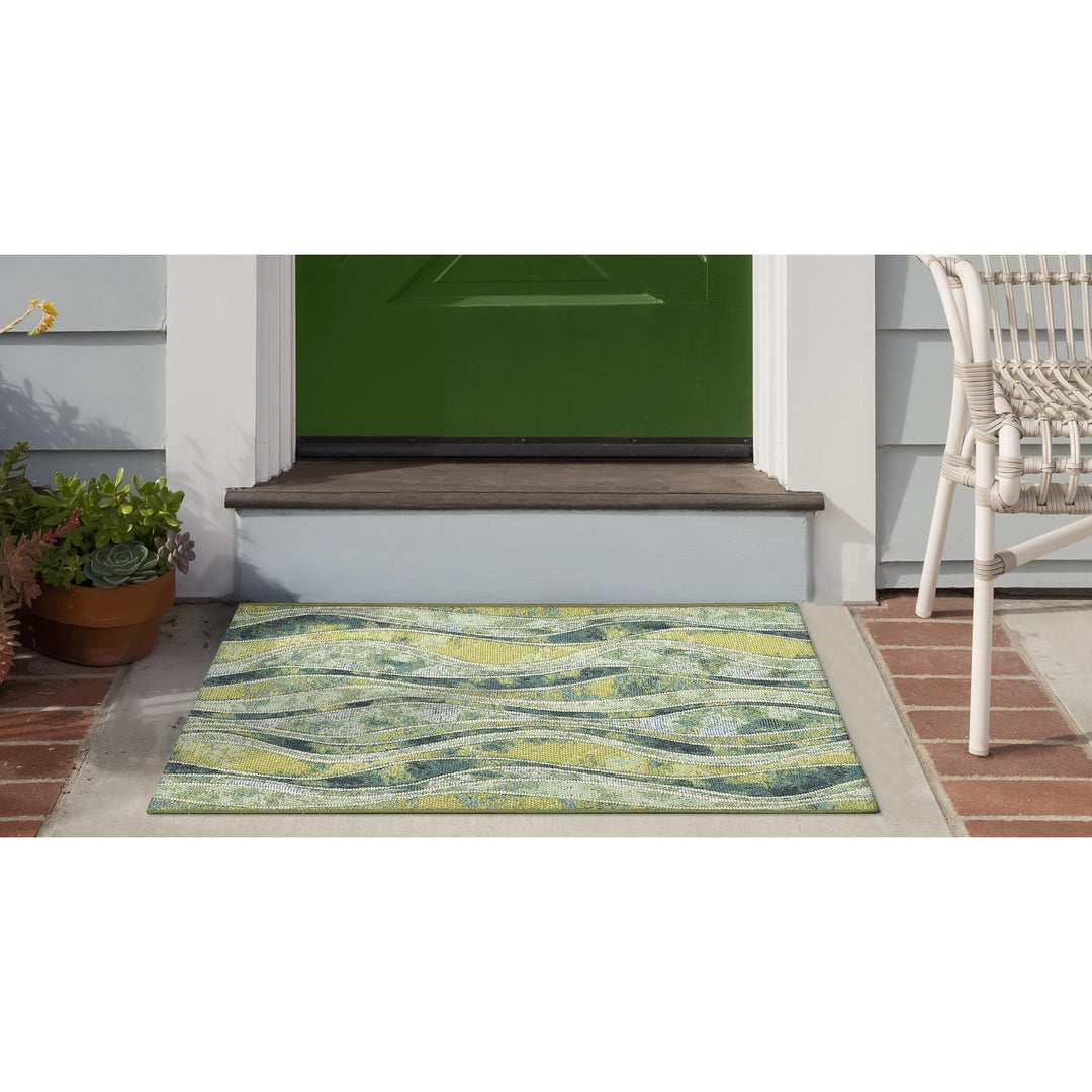 Green | 2' x 2'10"